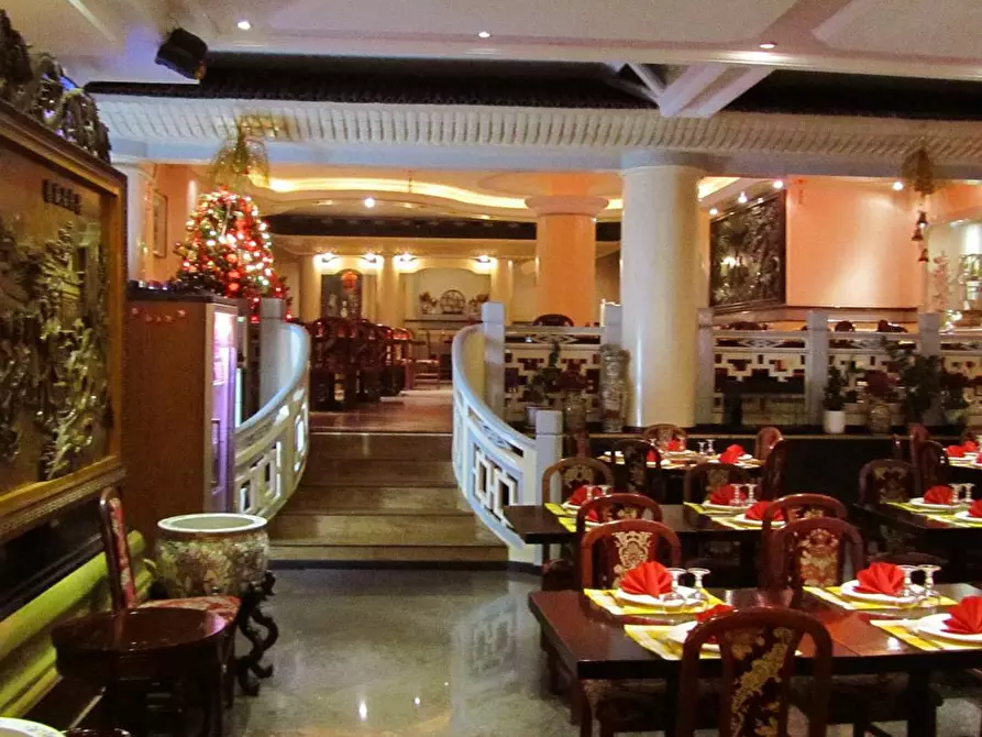 Immagine 8 di Attività commerciale in affitto  in via dei velieri 40 a Roma