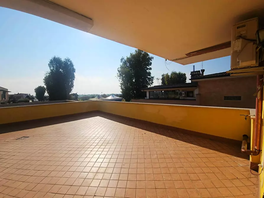 Immagine 2 di Attico in vendita  in Via Mar Tirreno a Pomezia