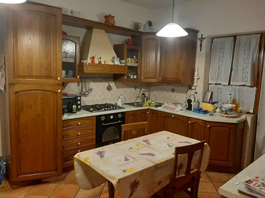 Immagine 15 di Villa in vendita  in Via Tanaro 91 a Roma