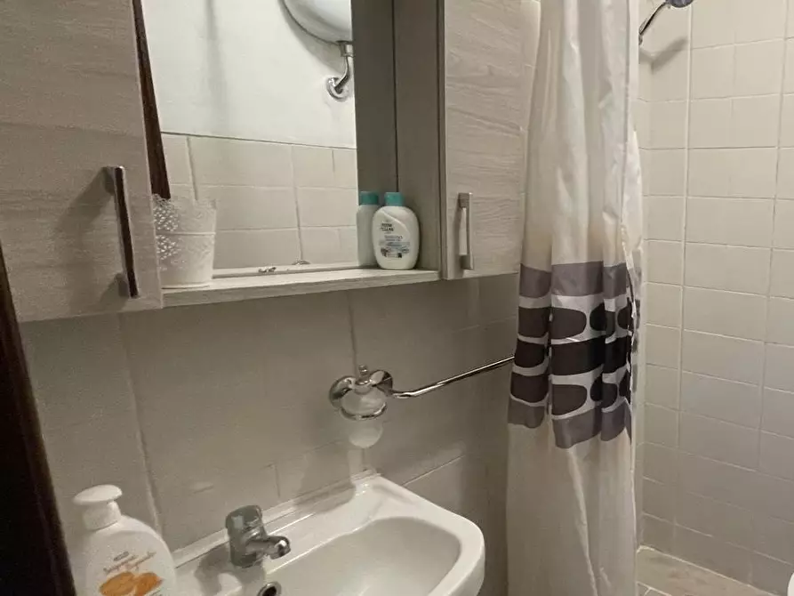 Immagine 11 di Appartamento in vendita  in Via Bergamo a Ardea