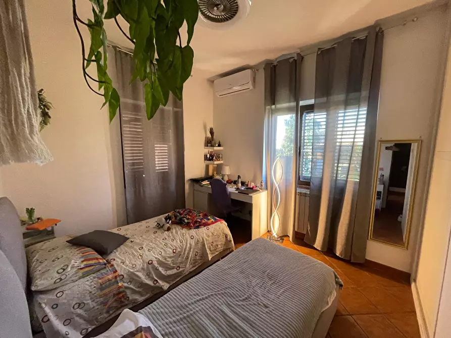 Immagine 3 di Villa in vendita  in via metauro a Pomezia