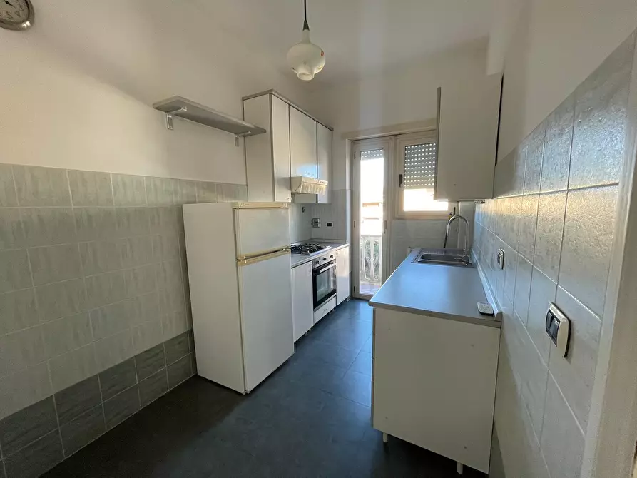 Immagine 7 di Appartamento in vendita  in via Rumenia a Pomezia