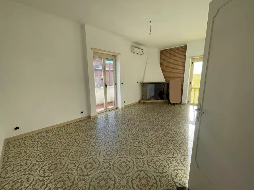 Immagine 4 di Appartamento in vendita  in via Rumenia a Pomezia