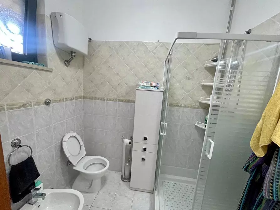 Immagine 12 di Appartamento in vendita  in via Carlo Poma a Pomezia