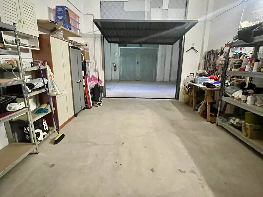 Immagine 16 di Appartamento in vendita  in via Carlo Poma a Pomezia