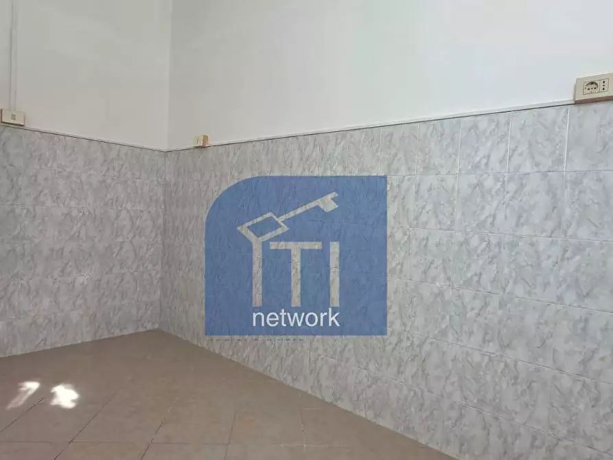 Immagine 9 di Appartamento in vendita  in Viale Della Marina a Roma