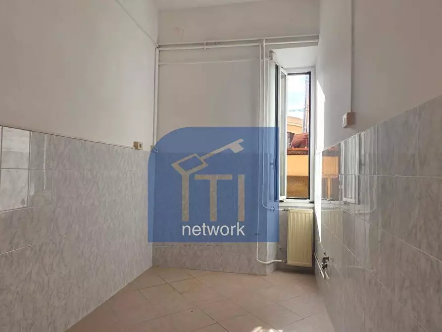 Immagine 8 di Appartamento in vendita  in Viale Della Marina a Roma