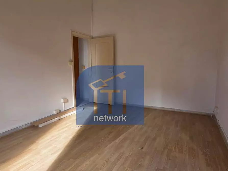 Immagine 3 di Appartamento in vendita  in Viale Della Marina a Roma