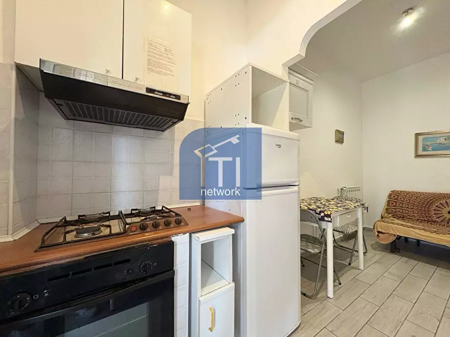 Immagine 11 di Appartamento in vendita  in Via Rumenia a Pomezia