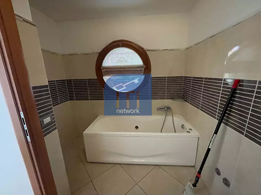 Immagine 10 di Attico in vendita  in Via Francesco Fogolla a Roma