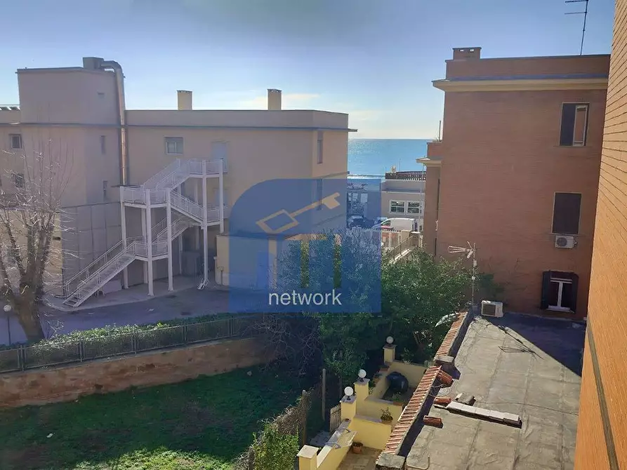 Immagine 17 di Appartamento in vendita  in Via Delle Oceanine 12 a Roma