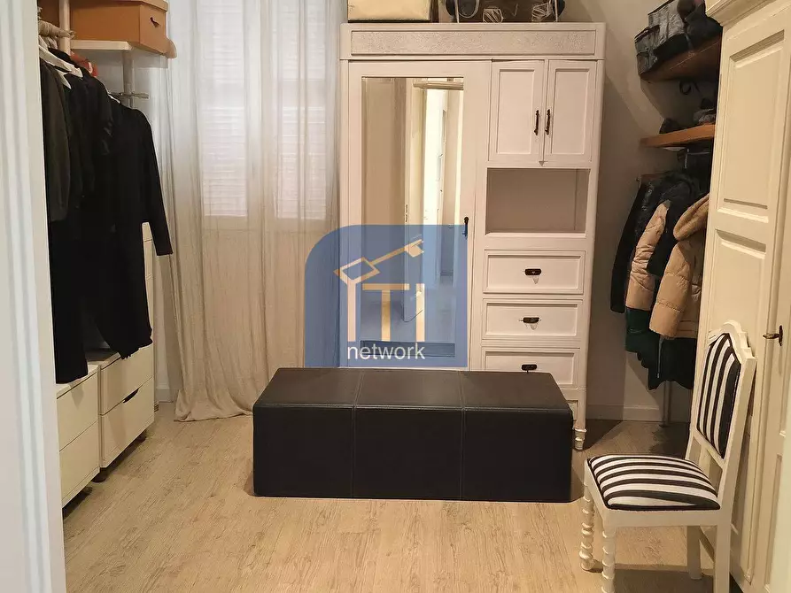 Immagine 10 di Appartamento in vendita  in Via Delle Oceanine 12 a Roma