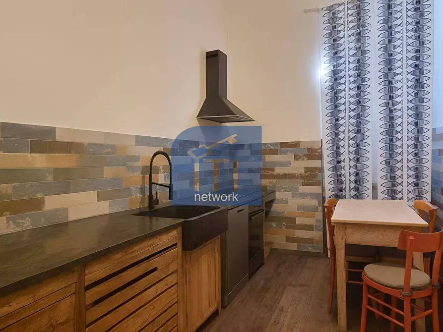 Immagine 7 di Appartamento in vendita  in Via Delle Oceanine 12 a Roma