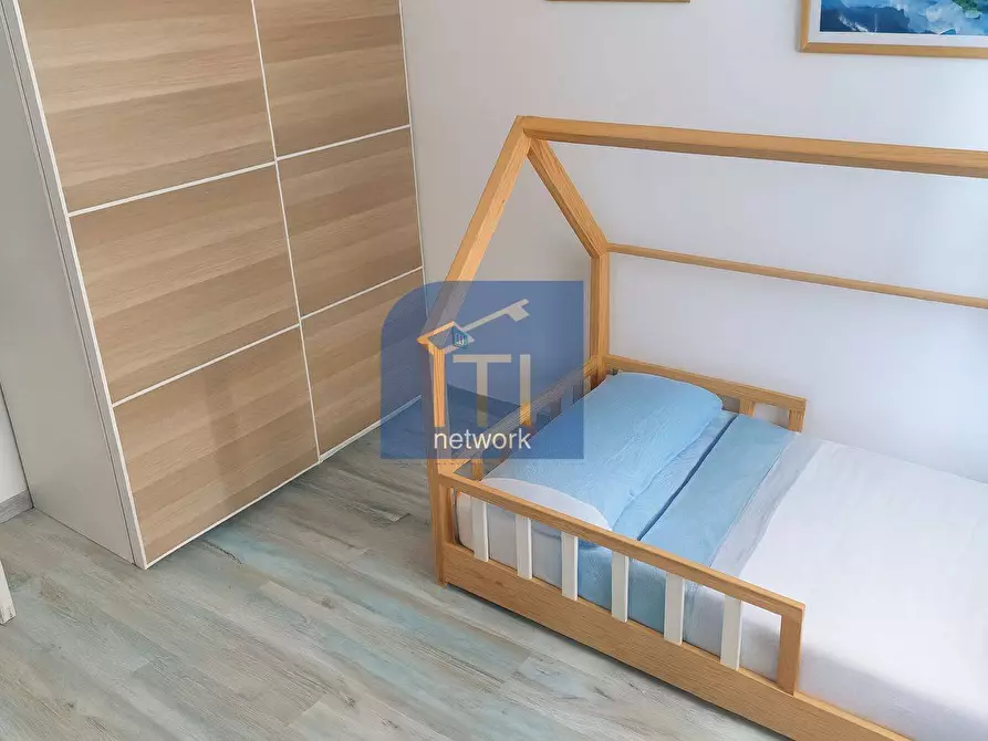 Immagine 9 di Appartamento in vendita  in Via Delle Oceanine 12 a Roma