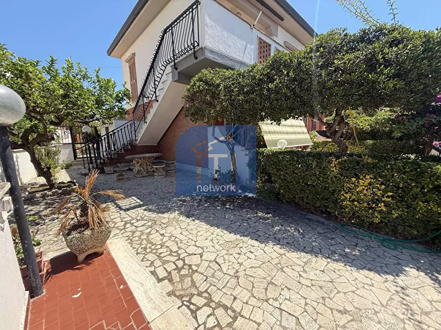 Immagine 7 di Attico in vendita  in via delle rondini a Ardea