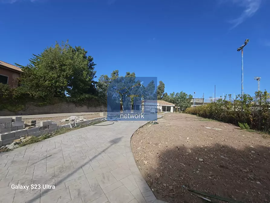 Immagine 3 di Casa semindipendente in vendita  in via del mare a Pomezia