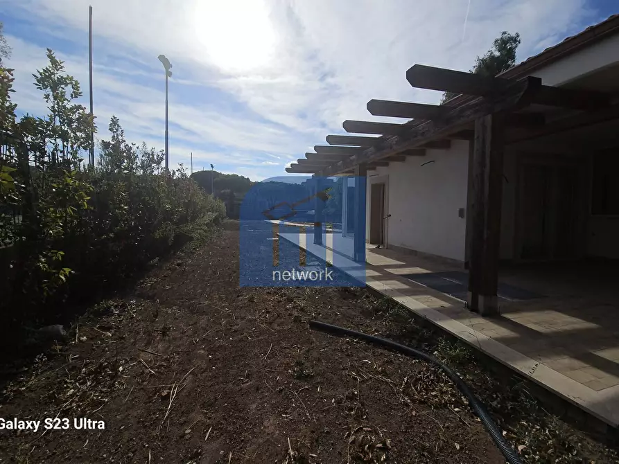 Immagine 32 di Casa semindipendente in vendita  in via del mare a Pomezia