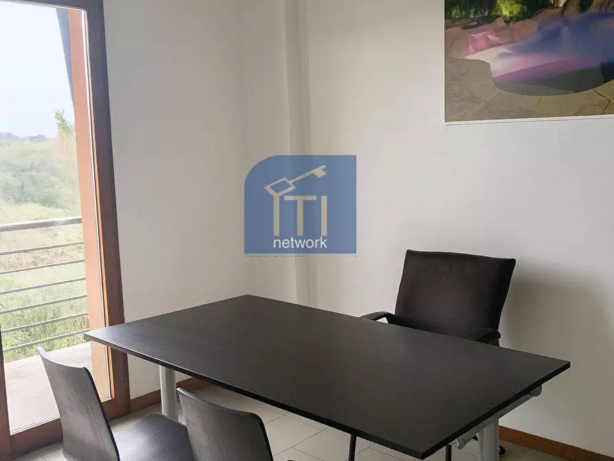 Immagine 5 di Appartamento in vendita  in Via Umberto Giordano a Roma