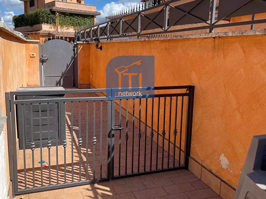 Immagine 5 di Villetta a schiera in vendita  in Via della Maggiona a Pomezia