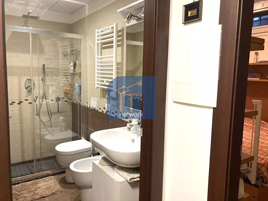 Immagine 24 di Appartamento in vendita  in via vicolungo a Roma