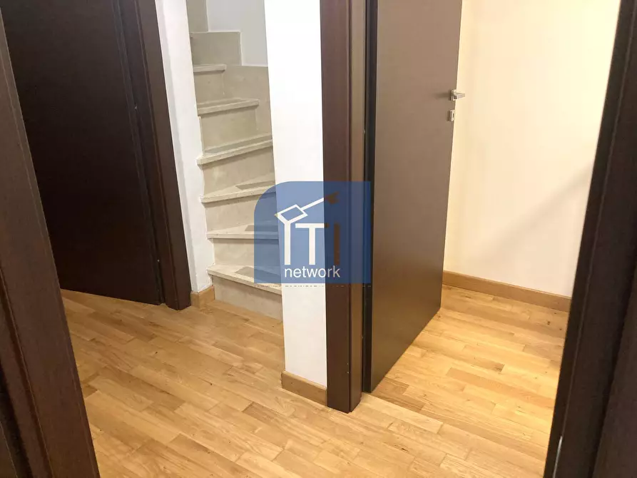 Immagine 14 di Appartamento in vendita  in via vicolungo a Roma