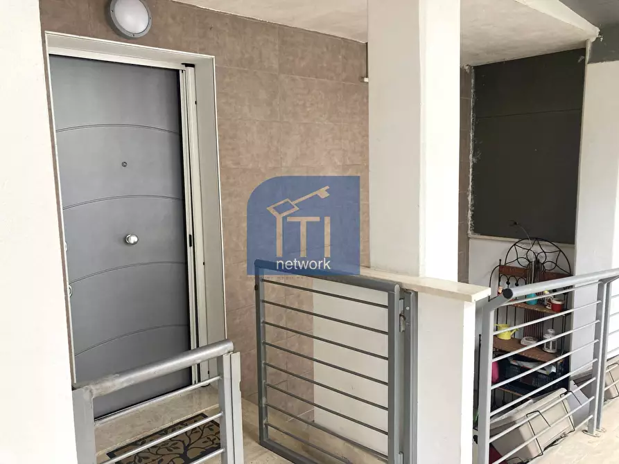 Immagine 9 di Appartamento in vendita  in via vicolungo a Roma