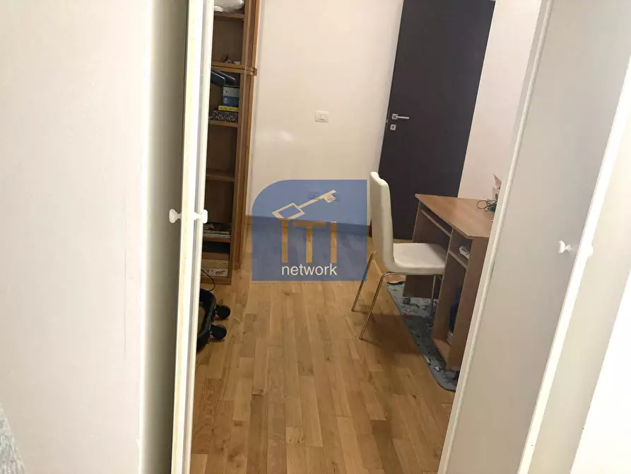 Immagine 21 di Appartamento in vendita  in via vicolungo a Roma