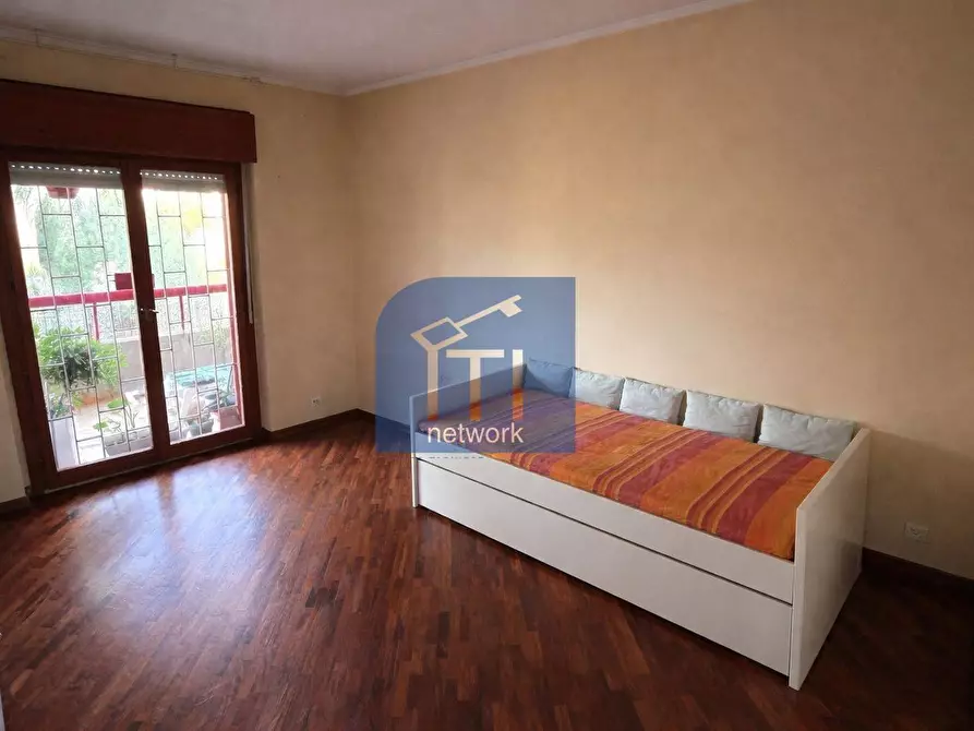 Immagine 8 di Appartamento in vendita  in via valeriano cobbe a Roma