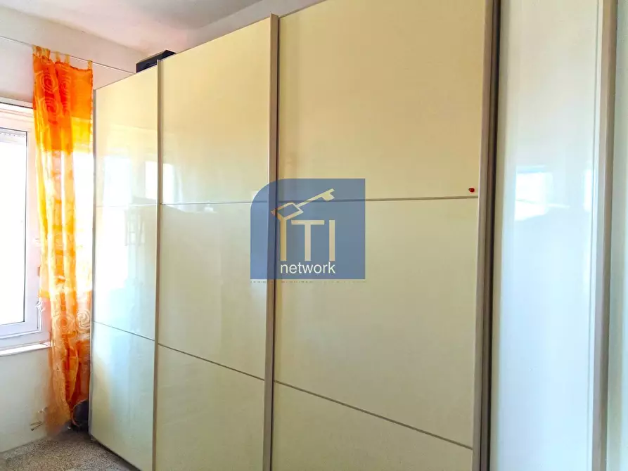 Immagine 20 di Attico in vendita  in Via Delle Baleari a Roma