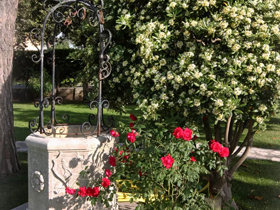 Immagine 4 di Villa in vendita  in viale nuova california a Ardea