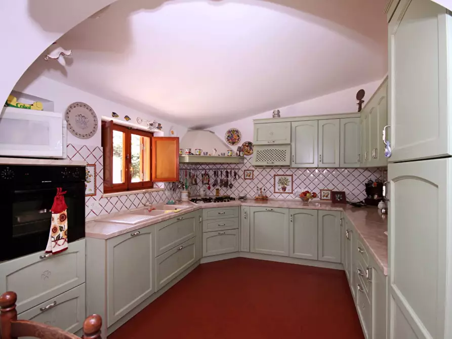 Immagine 8 di Villa in vendita  in viale nuova california a Ardea