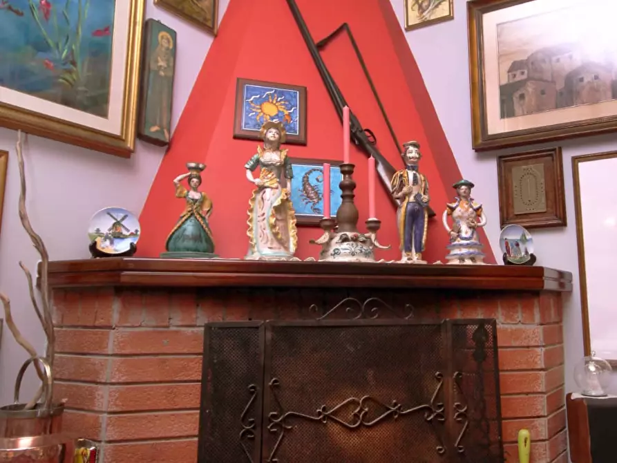 Immagine 14 di Villa in vendita  in viale nuova california a Ardea