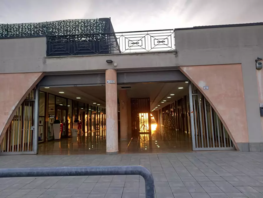 Immagine 7 di Locale commerciale in vendita  in via Frosinone a Ardea