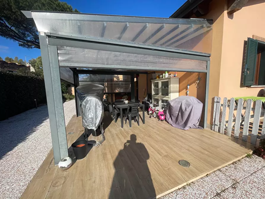 Immagine 18 di Casa semindipendente in vendita  in via campodicarne a Ardea