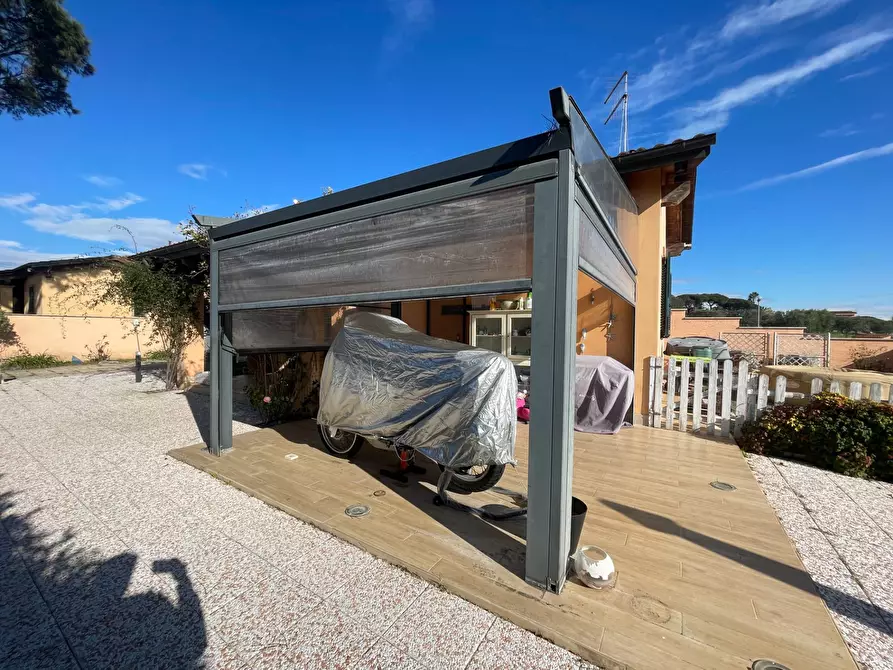 Immagine 26 di Casa semindipendente in vendita  in via campodicarne a Ardea