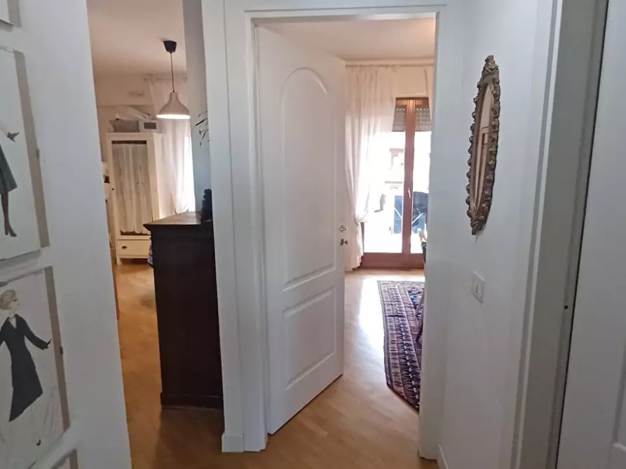 Immagine 7 di Appartamento in vendita  in Via Francesco Menzio a Roma