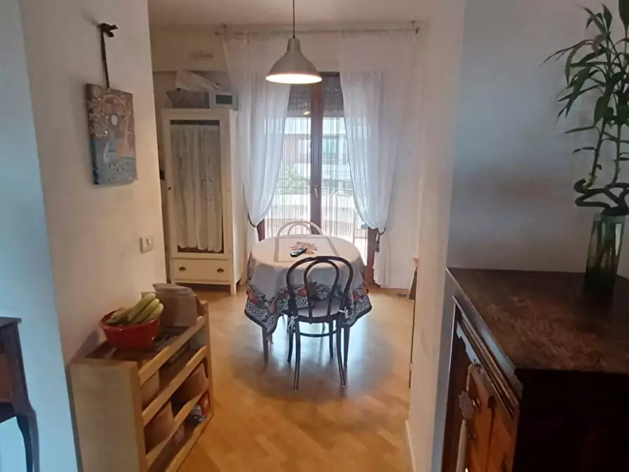 Immagine 5 di Appartamento in vendita  in Via Francesco Menzio a Roma