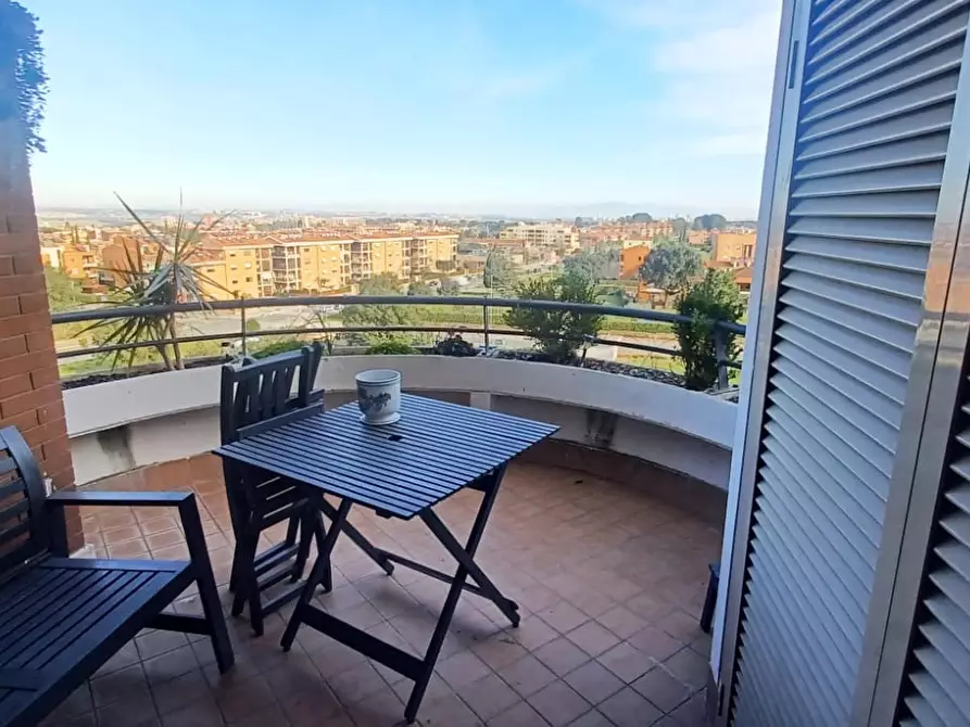 Immagine 4 di Appartamento in vendita  in Via Francesco Menzio a Roma