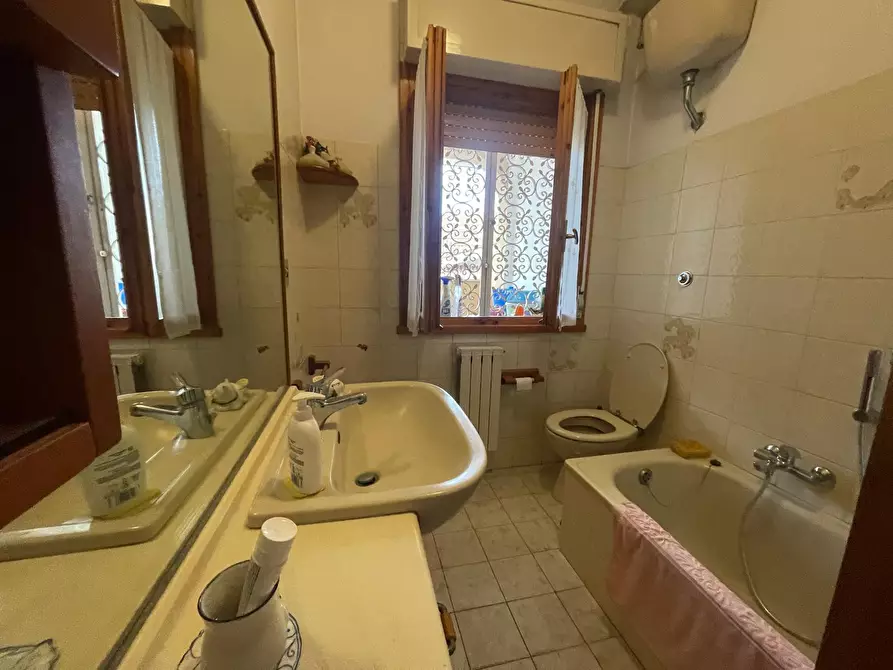 Immagine 14 di Villetta a schiera in vendita  in Via Danimarca a Pomezia