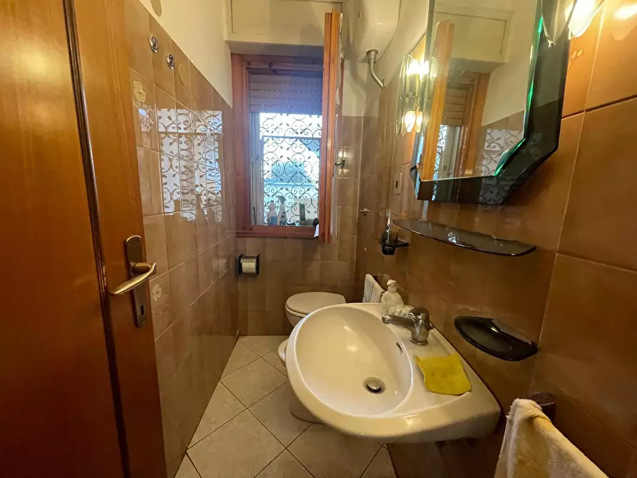 Immagine 15 di Villetta a schiera in vendita  in Via Danimarca a Pomezia