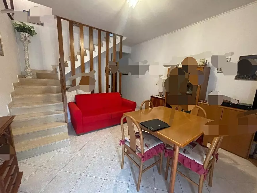 Immagine 3 di Villetta a schiera in vendita  in Via Danimarca a Pomezia