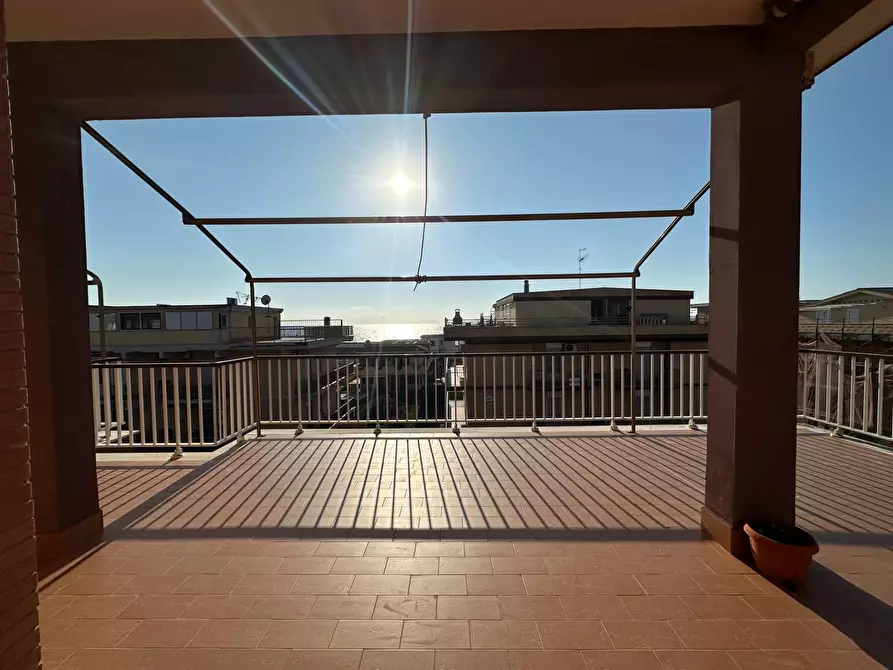 Immagine 5 di Attico in vendita  in via svezia a Pomezia