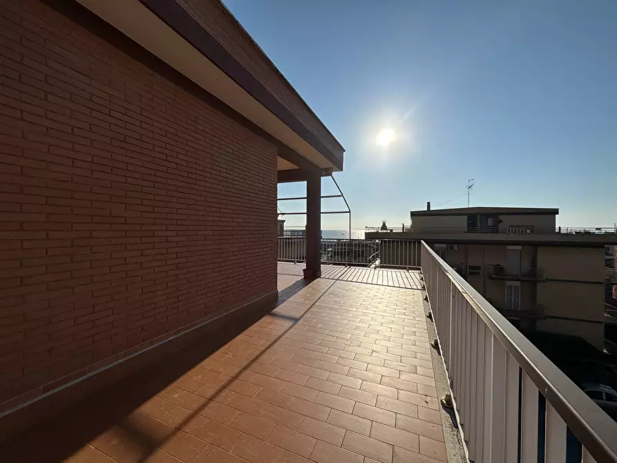 Immagine 30 di Attico in vendita  in via svezia a Pomezia