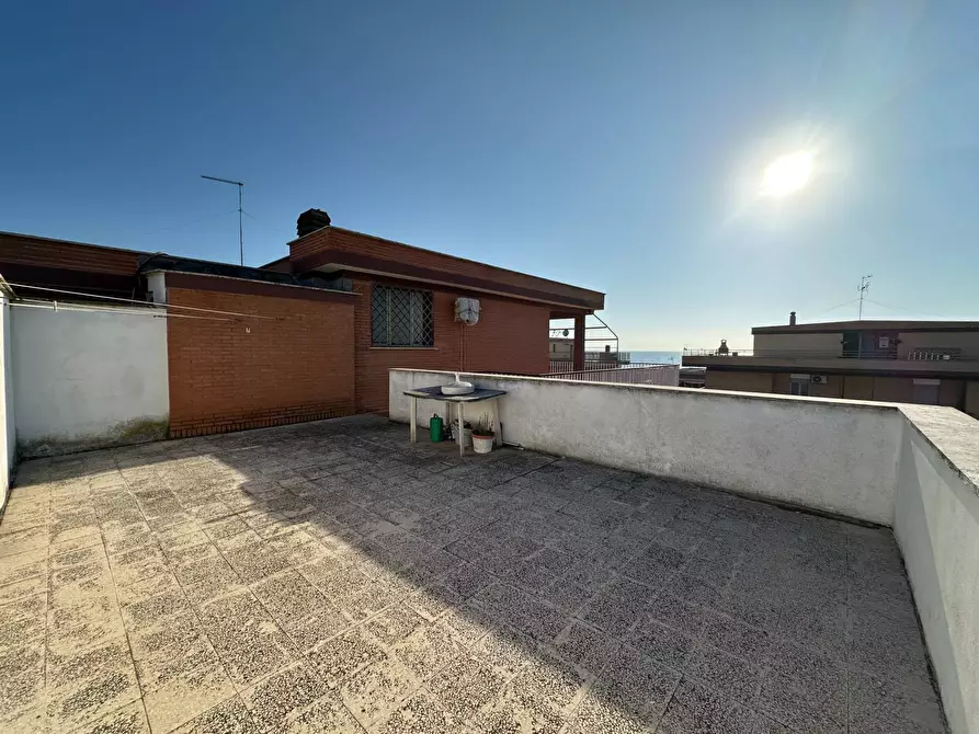 Immagine 34 di Attico in vendita  in via svezia a Pomezia