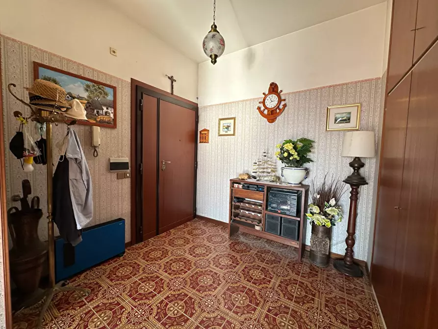 Immagine 14 di Attico in vendita  in via svezia a Pomezia