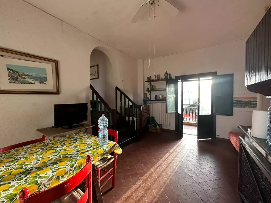 Immagine 5 di Appartamento in vendita  in Via Polonia a Pomezia