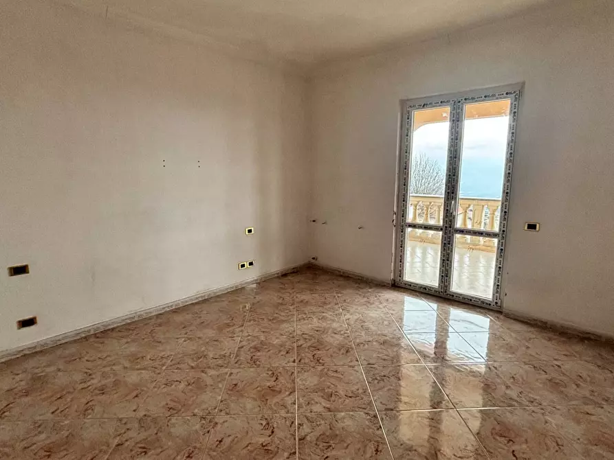 Immagine 33 di Villa in vendita  in via tevola a Velletri