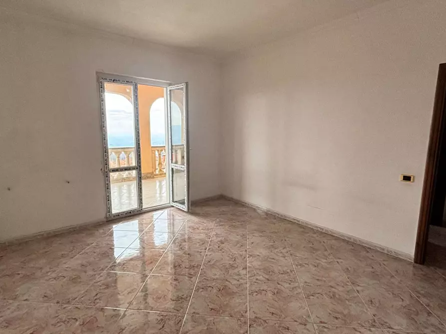 Immagine 34 di Villa in vendita  in via tevola a Velletri