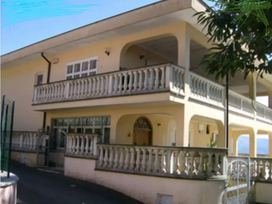 Immagine 13 di Villa in vendita  in via tevola a Velletri