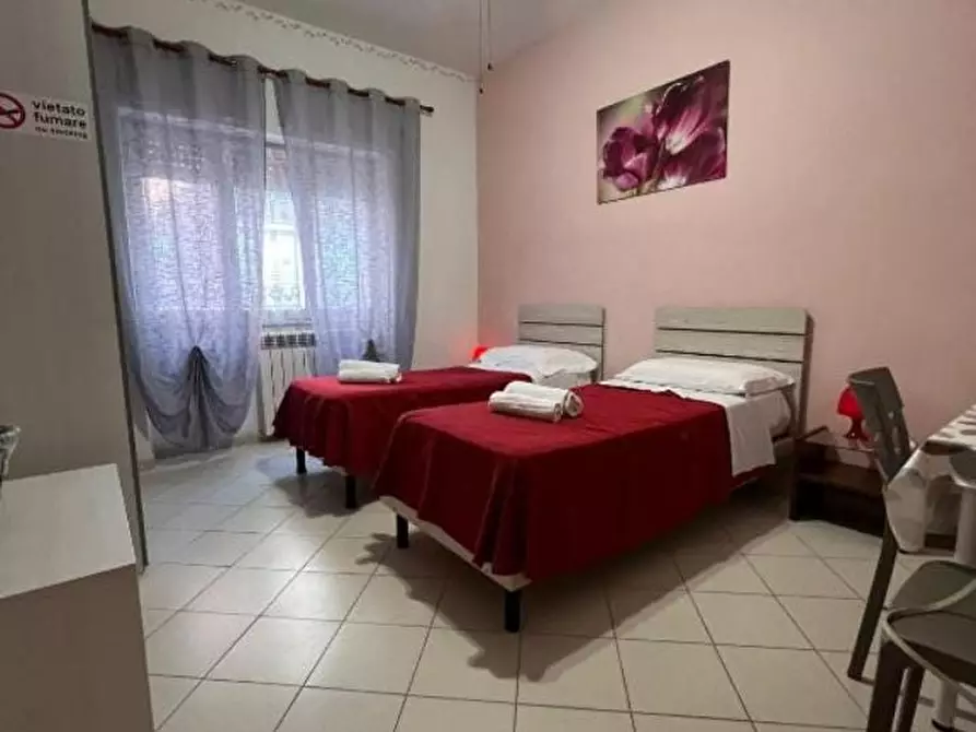 Immagine 5 di Appartamento in vendita  in Via Antonio Forni a Roma